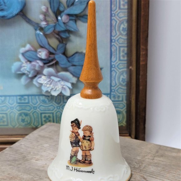 Hummel  Goebel Wood Handle Porcelain Bell Sisters - Picture 7 of 7